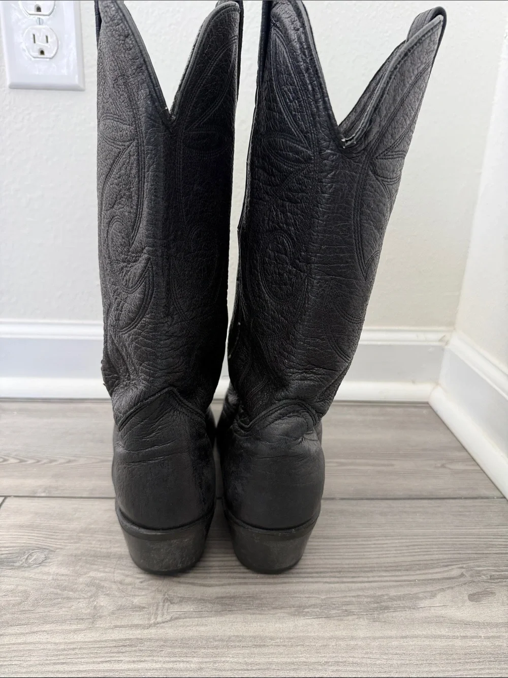 Classic Black Dingo Western Cowboy Boots